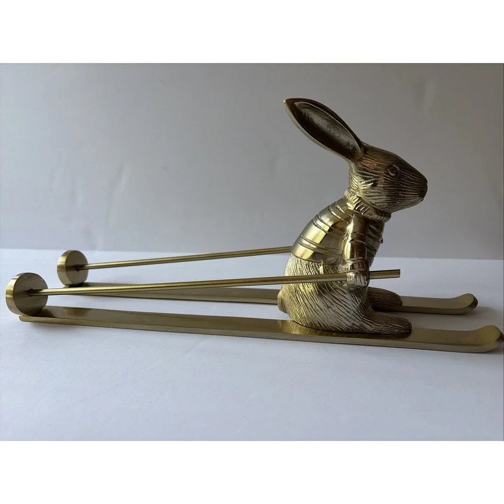 Vintage Anthropologie bunny skiing Rare bottle holder metal unique rabbit